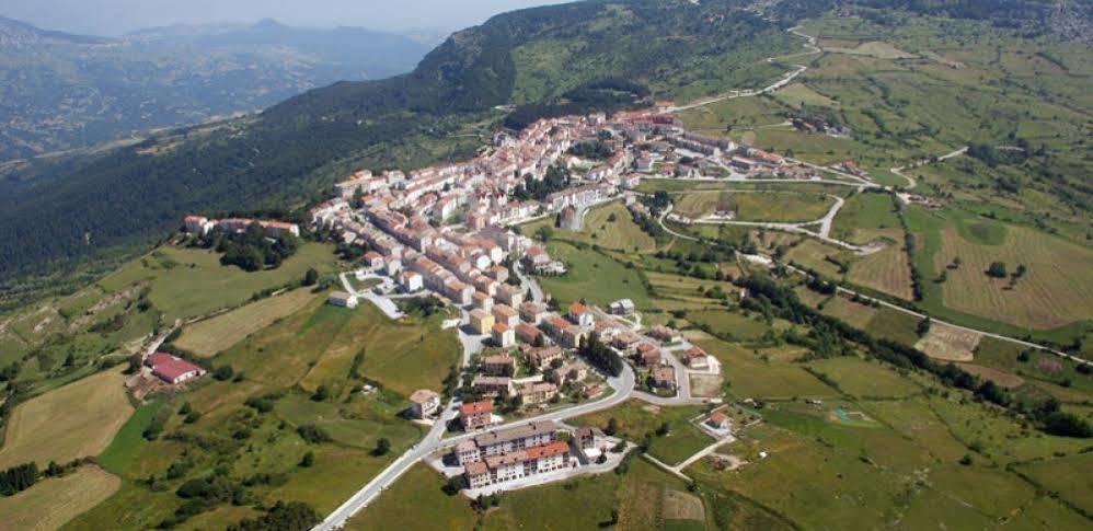 Hotel Capracotta Exterior foto
